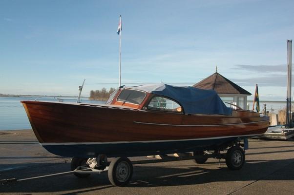 Watersportbedrijf R. Jansma